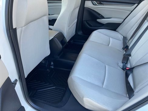 Used 2020 Honda Accord LX image 39