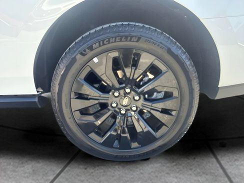 Used 2025 Ford Expedition Platinum w/ Stealth Appearance Package AWD/4WD image 32