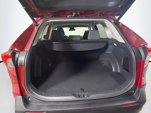 Used 2022 Toyota RAV4 XLE w/ Convenience Package FWD image 27