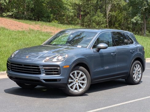 Certified 2020 Porsche Cayenne AWD/4WD image 1