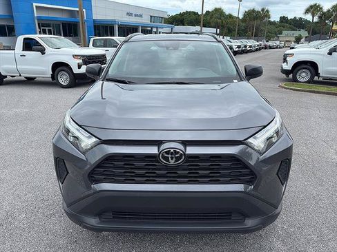 Used 2025 Toyota RAV4 LE AWD/4WD image 8