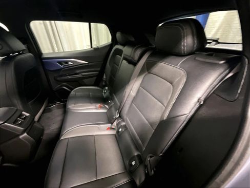 Used 2025 Chevrolet Equinox EV LT w/ Convenience Package image 15