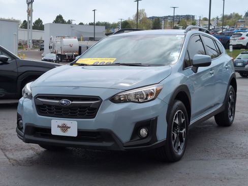 Used 2019 Subaru Crosstrek 2.0i Premium image 3