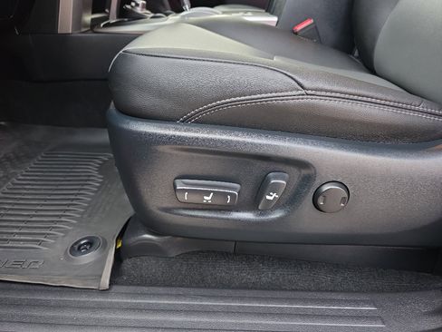 Used 2024 Toyota 4Runner SR5 Premium image 16