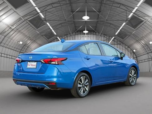 Used 2021 Nissan Versa SV image 7