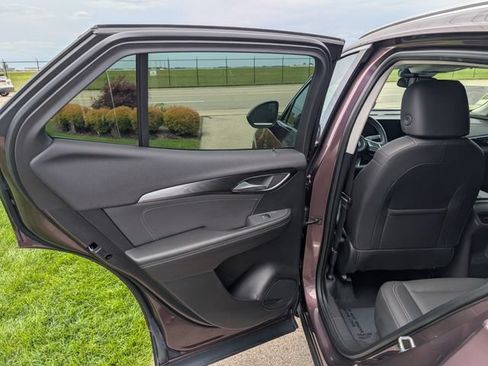 Used 2024 Buick Envision Preferred AWD/4WD image 12