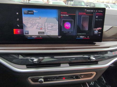 Certified 2023 BMW X7 xDrive40i w/ Executive Package image 30