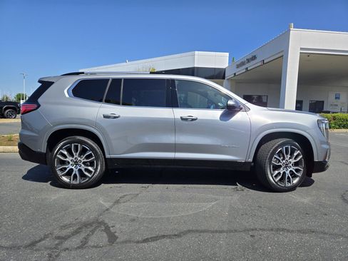 New 2026 GMC Acadia Denali Ultimate AWD/4WD image 3