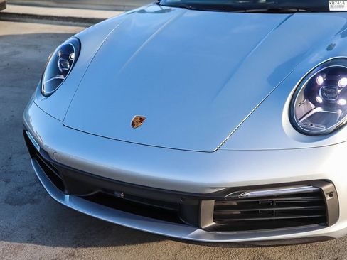 Used 2022 Porsche 911 Carrera RWD image 5