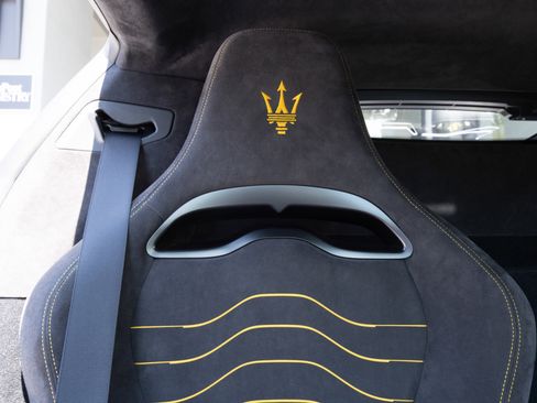 Used 2023 Maserati MC20 Coupe image 31