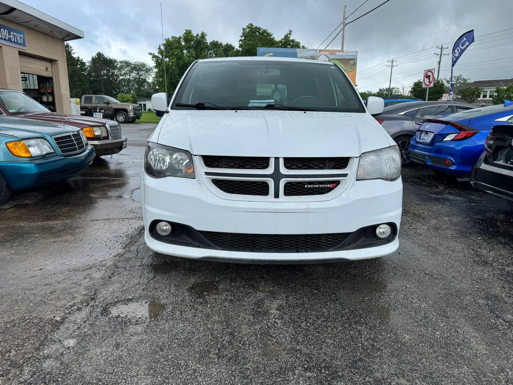 Used 2018 Dodge Grand Caravan GT FWD image 11