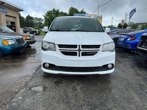 Used 2018 Dodge Grand Caravan GT FWD image 11