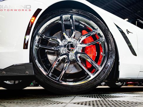 Used 2019 Chevrolet Corvette Stingray Coupe RWD image 11