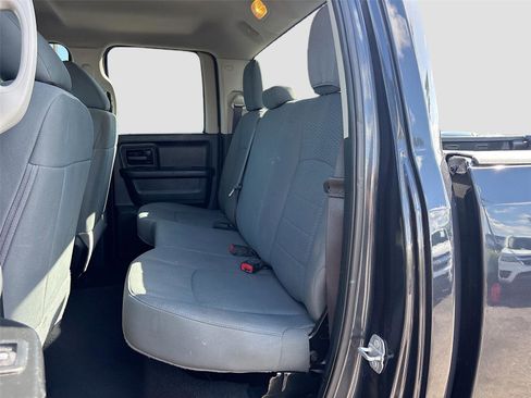 Used 2018 RAM 1500 Express RWD image 22