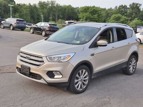Used 2018 Ford Escape Titanium w/ Ford Safe & Smart Package AWD/4WD image 3