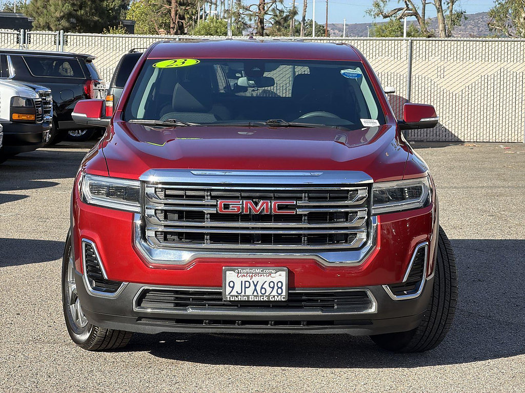 Used 2023 GMC Acadia SLE FWD image 2