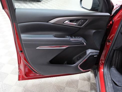 New 2025 Chevrolet Traverse LT w/ Enhanced Driving Package image 10