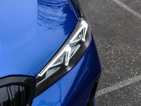 New 2026 BMW 330i Sedan w/ M Sport Package image 10