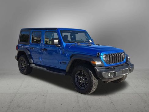 Used 2024 Jeep Wrangler Sport S image 8