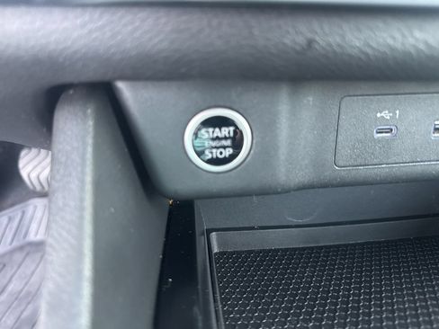 Used 2023 Nissan Rogue S AWD/4WD image 22