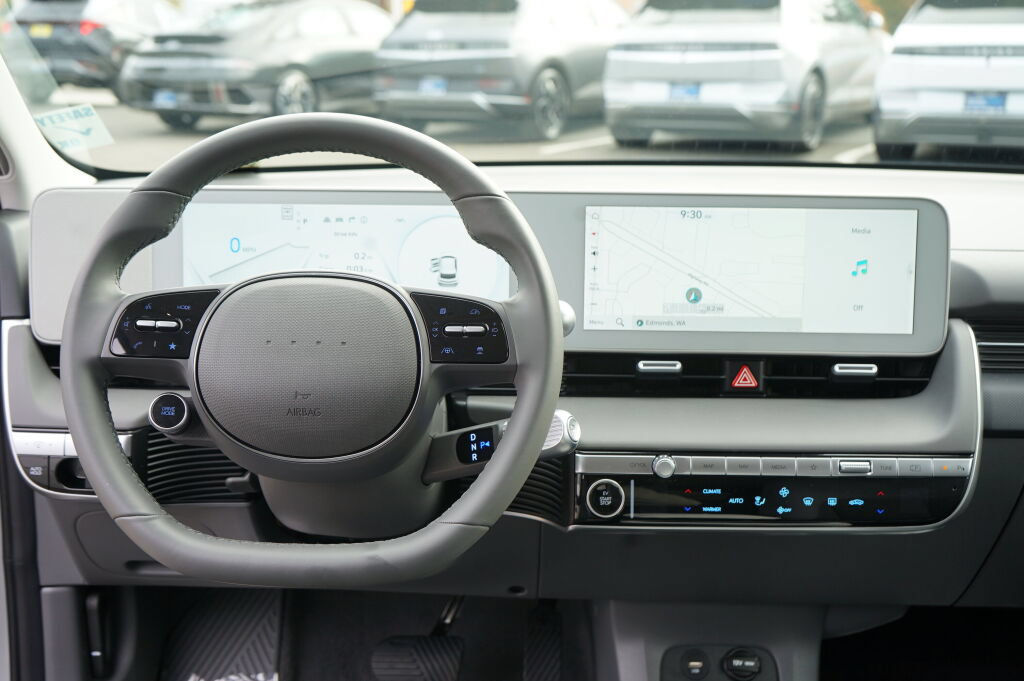 Certified 2024 Hyundai Ioniq 5 SE AWD/4WD image 20