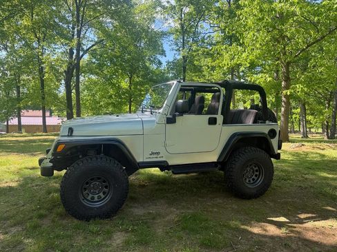 Used 2003 Jeep Wrangler SE AWD/4WD image 1