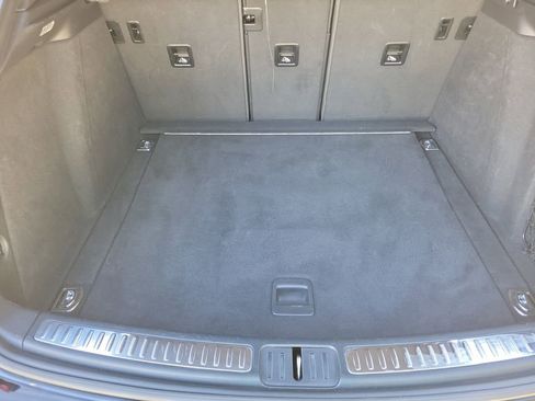 Used 2017 Porsche Macan S image 9