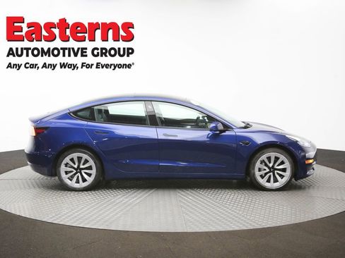 Used 2022 Tesla Model 3 Standard Range image 43