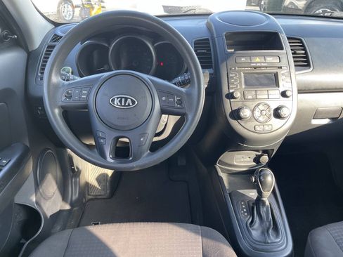 Used 2012 Kia Soul FWD image 6