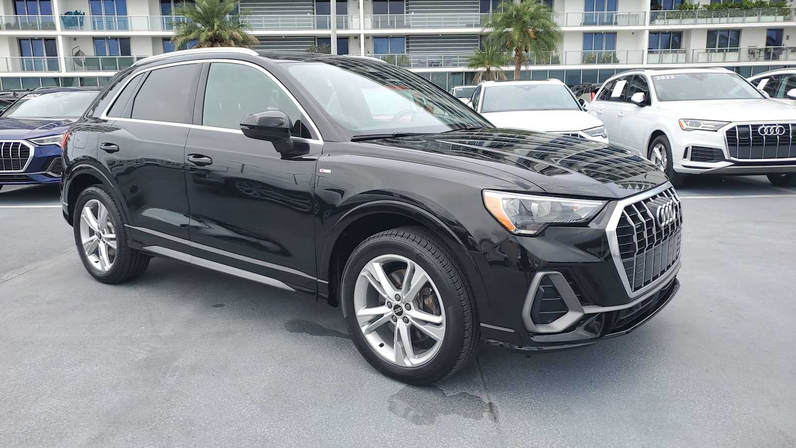 Used 2022 Audi Q3 2.0T Premium w/ Convenience Package AWD/4WD image 8