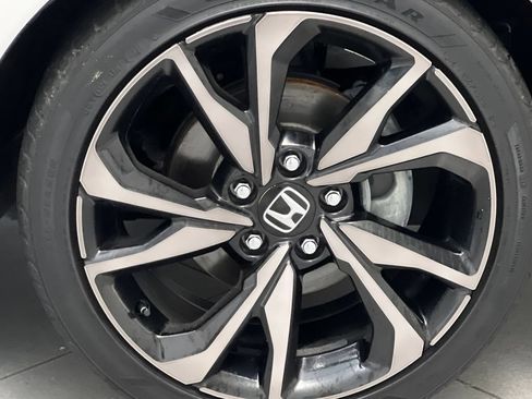 Used 2019 Honda Civic Sport image 63