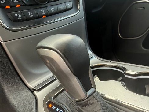Used 2018 Jeep Grand Cherokee High Altitude AWD/4WD image 17