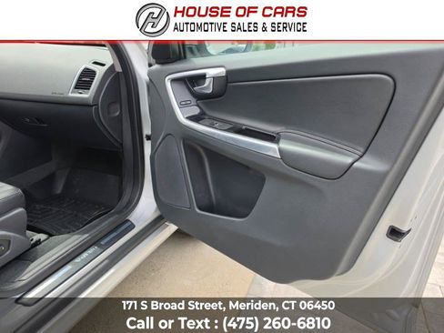 Used 2016 Volvo XC60 T5 Premier w/ Protection Package AWD/4WD image 48