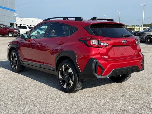 Used 2024 Subaru Crosstrek 2.5i Limited AWD/4WD image 3