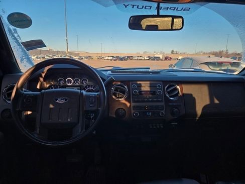 Used 2011 Ford F250 Lariat w/ Lariat Interior Pkg image 7