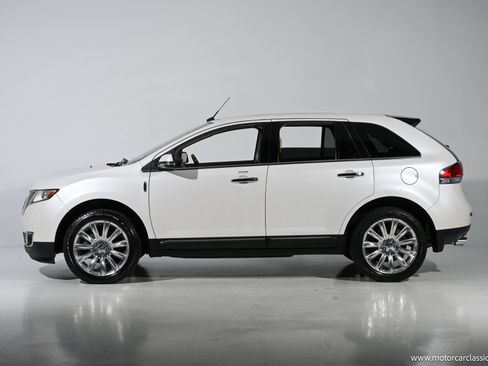 Used 2014 Lincoln MKX FWD w/ Equipment Group 101A image 10