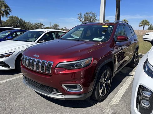Used 2019 Jeep Cherokee Limited image 9