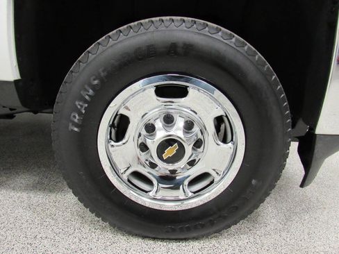 Used 2019 Chevrolet Silverado 2500 W/T image 13