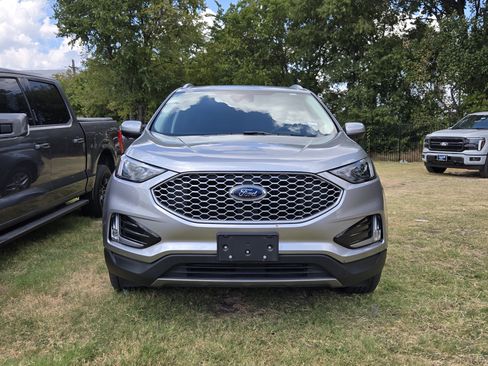 Used 2024 Ford Edge SEL w/ Convenience Package AWD/4WD image 2