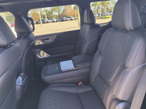 New 2026 INFINITI QX80 Autograph image 15