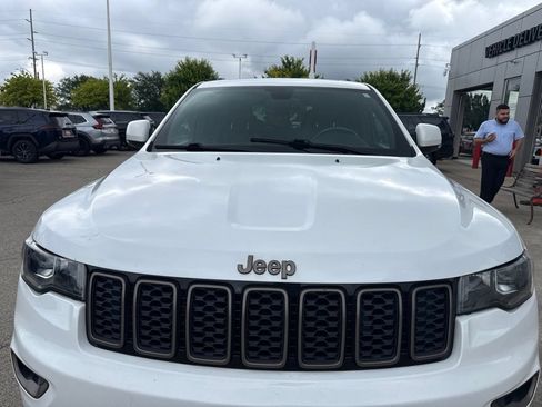Used 2016 Jeep Grand Cherokee Limited 75th Anniversary AWD/4WD image 12