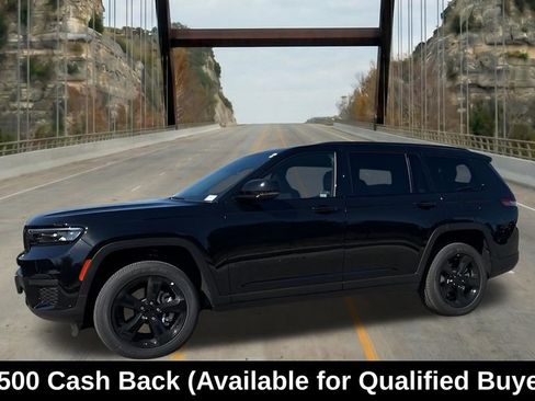 New 2025 Jeep Grand Cherokee L Altitude RWD image 4