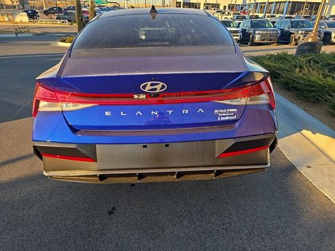 New 2026 Hyundai Elantra Limited image 7