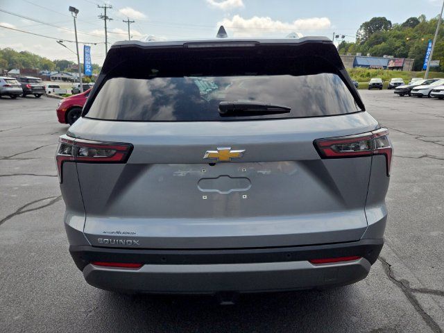 Used 2025 Chevrolet Equinox LT w/ Convenience Package II FWD image 7