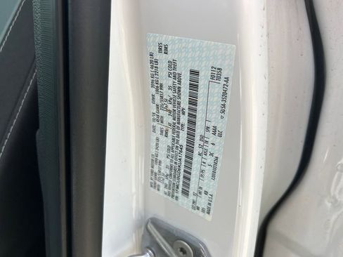 Used 2019 Ford Escape SE image 10