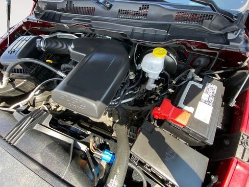 Used 2024 RAM 1500 Classic SLT AWD/4WD image 30
