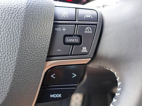 Used 2026 Toyota Camry SE w/ Convenience Package FWD image 14