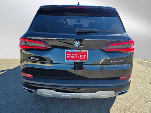 Used 2023 BMW X5 xDrive45e image 4