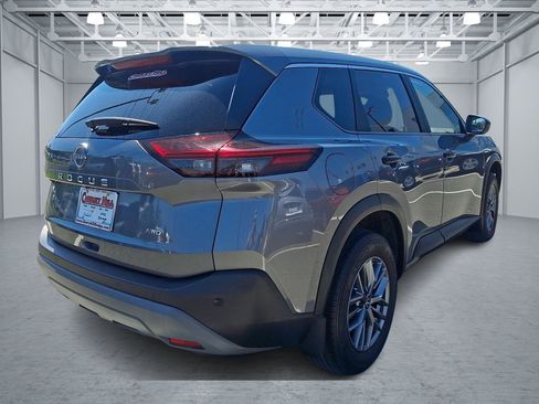 Used 2023 Nissan Rogue S AWD/4WD image 5