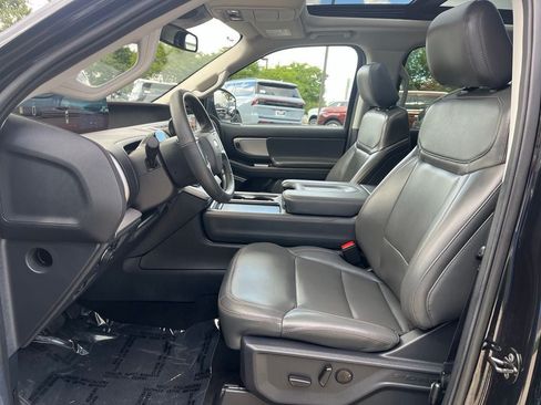 Certified 2025 Ford Expedition Max Active AWD/4WD image 18